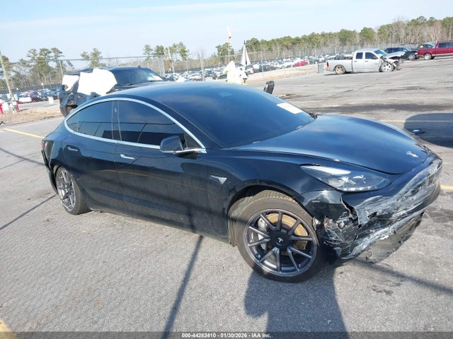 2019 TESLA MODEL 3 5YJ3E1EB3KF199192 Photo 0