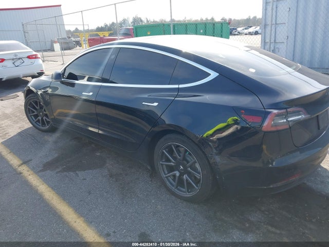 2019 TESLA MODEL 3 5YJ3E1EB3KF199192 Photo 2