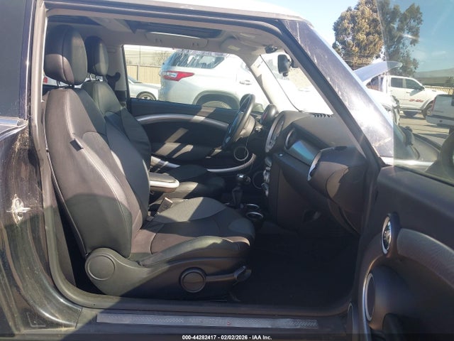 2007 MINI COOPER S WMWMF73567TT84789 Photo 4