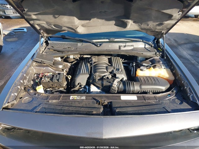 2C3CDZDJ3FH730664 Dodge Challenger Srt 392