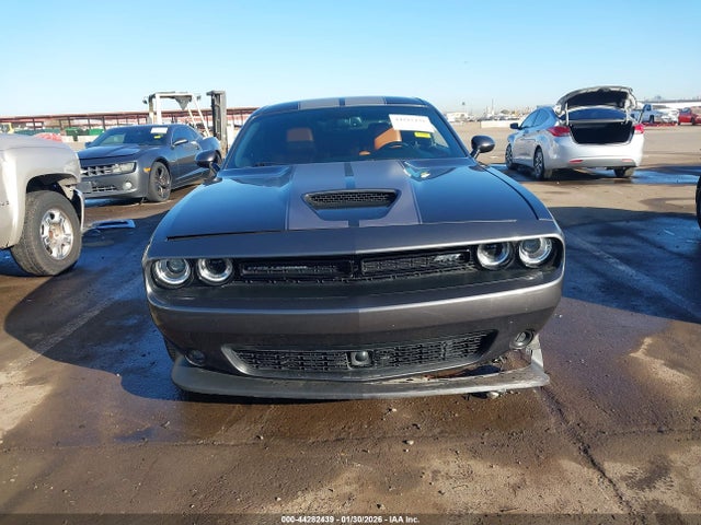 2C3CDZDJ3FH730664 Dodge Challenger Srt 392