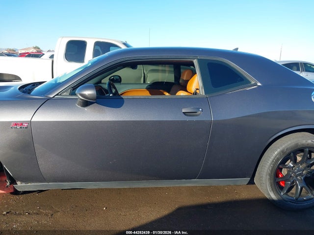 2C3CDZDJ3FH730664 Dodge Challenger Srt 392
