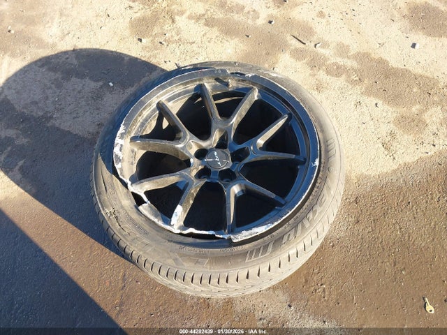 2C3CDZDJ3FH730664 Dodge Challenger Srt 392