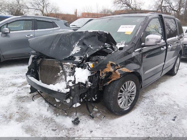 Продаж на аукціоні авто 2016 Chrysler Town & Country Touring-l Anniversary Edition, vin: 2C4RC1CGXGR208612, номер лоту: 44282451