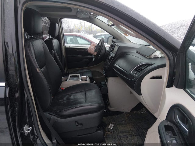 Продаж на аукціоні авто 2016 Chrysler Town & Country Touring-l Anniversary Edition, vin: 2C4RC1CGXGR208612, номер лоту: 44282451