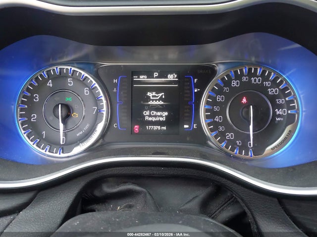 1C3CCCAB9FN675318 Chrysler 200 Limited