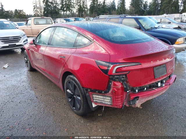 2025 TESLA MODEL 3 5YJ3E1EB1SF910646 Photo 2