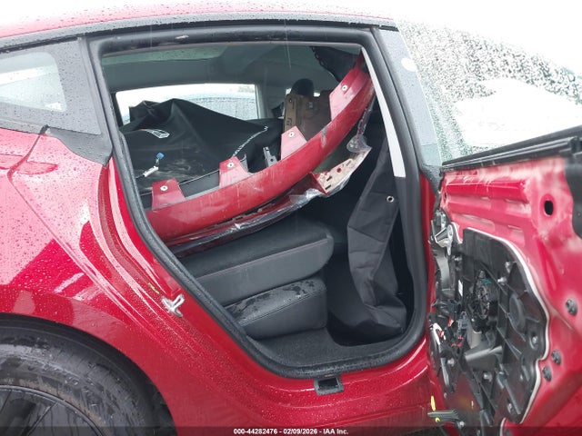 2025 TESLA MODEL 3 5YJ3E1EB1SF910646 Photo 7