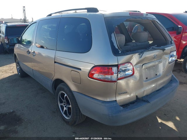 Продажа на аукционе авто 2002 Toyota Sienna Ce, vin: 4T3ZF19C42U444277, номер лота: 44282507