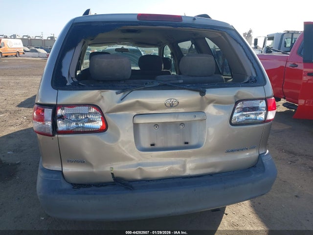 Продажа на аукционе авто 2002 Toyota Sienna Ce, vin: 4T3ZF19C42U444277, номер лота: 44282507