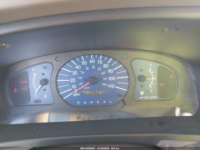 Продажа на аукционе авто 2002 Toyota Sienna Ce, vin: 4T3ZF19C42U444277, номер лота: 44282507