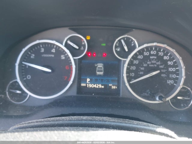5TFAY5F11FX472685 Toyota Tundra Platinum 5.7l V8