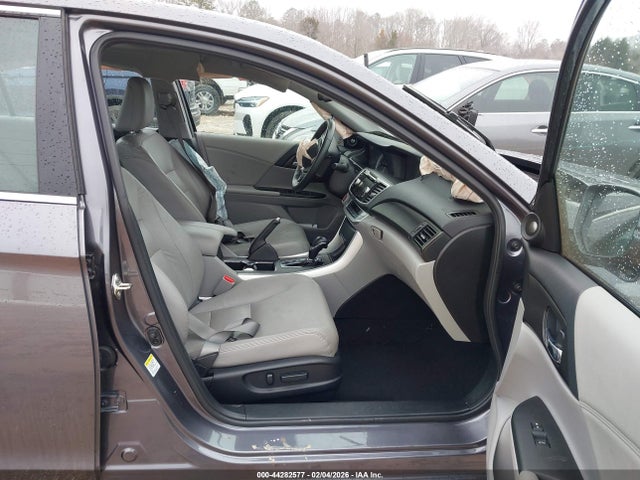 1HGCR3F88FA011558 Honda Accord Ex-l V-6