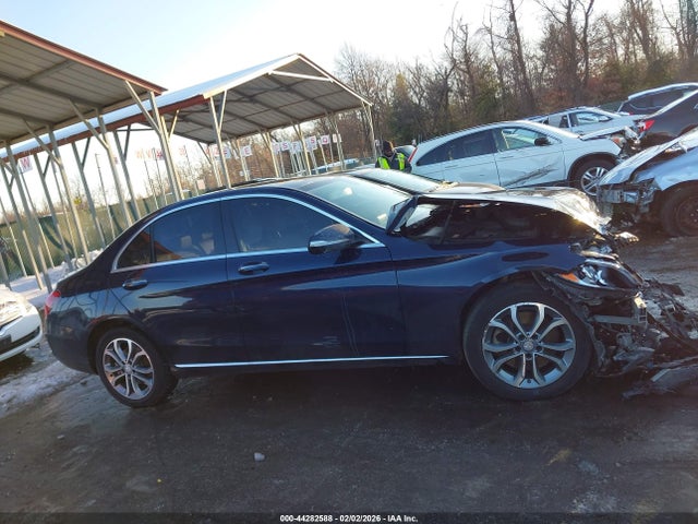 2015 Mercedes-benz C-class C 300 მანქანა იყიდება აუქციონზე, vin: 55SWF4KB8FU081028, აუქციონის ნომერი: 44282588