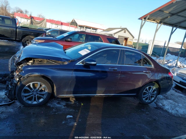 2015 Mercedes-benz C-class C 300 მანქანა იყიდება აუქციონზე, vin: 55SWF4KB8FU081028, აუქციონის ნომერი: 44282588