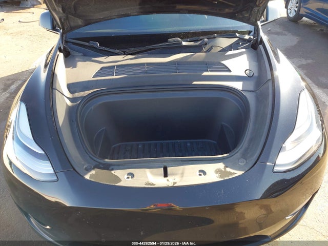 2020 TESLA MODEL Y 5YJYGDEE4LF027105 Photo 9