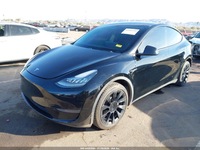 2020 TESLA MODEL Y 5YJYGDEE4LF027105 Photo 1