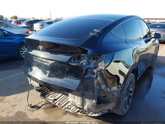 2020 TESLA MODEL Y 5YJYGDEE4LF027105 Photo 5
