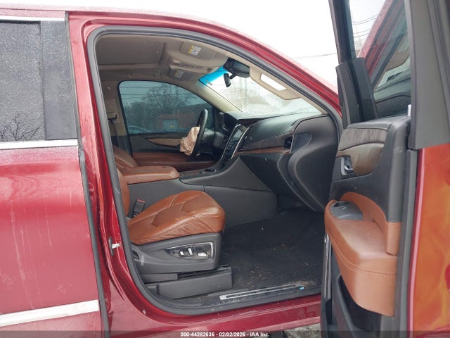 44282636 :رقم المزاد ، 1GYS4JKJXGR344217 vin ، 2016 Cadillac Escalade Esv Premium Collection مزاد بيع