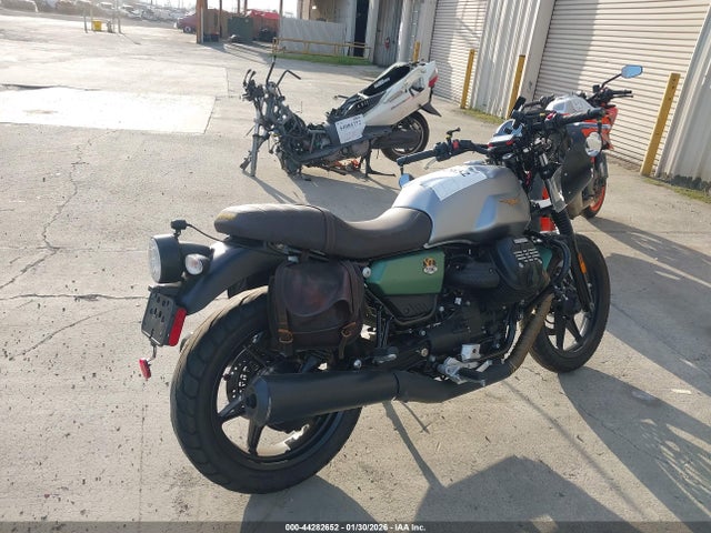 2021 MOTO GUZZI V7 ZGUKZUA08MM000456 Photo 3