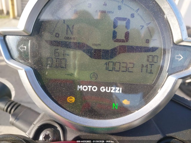 2021 MOTO GUZZI V7 ZGUKZUA08MM000456 Photo 6