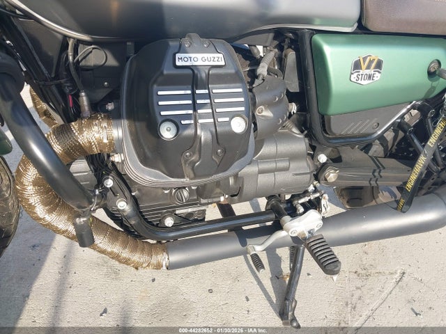 2021 MOTO GUZZI V7 ZGUKZUA08MM000456 Photo 8