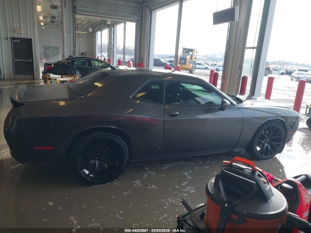 2018 Dodge Challenger Sxt მანქანა იყიდება აუქციონზე, vin: 2C3CDZAG8JH325272, აუქციონის ნომერი: 44282667