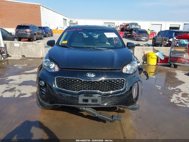 Продажа на аукционе авто 2017 Kia Sportage Lx, vin: KNDPMCAC4H7092861, номер лота: 44282705