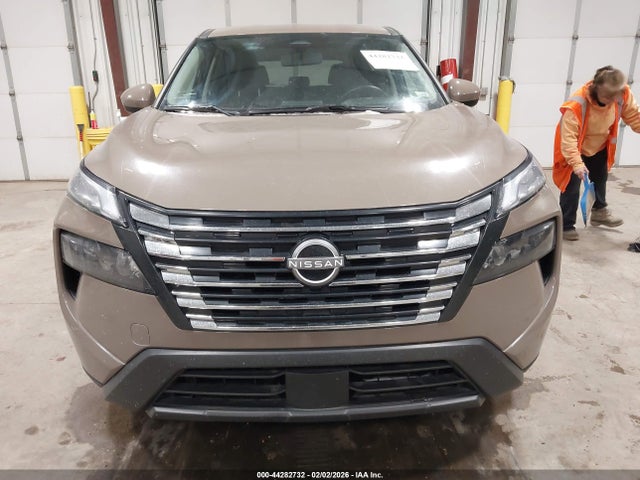 JN8BT3BB0SW164711 Nissan Rogue Sv Intelligent Awd