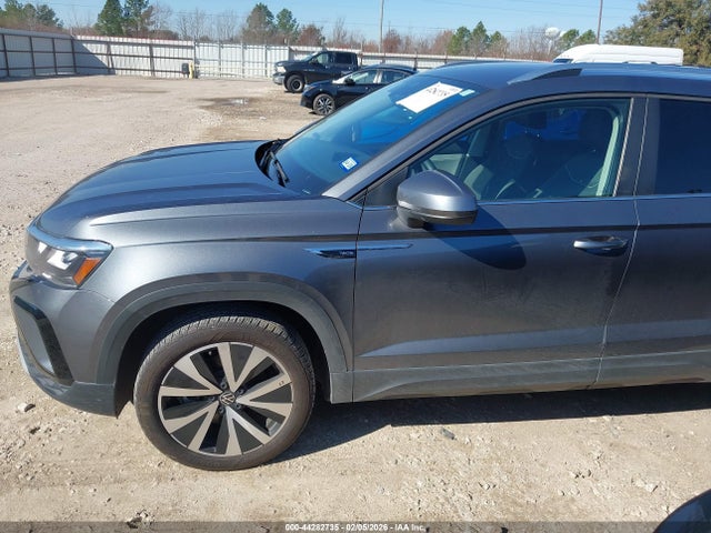 Продаж на аукціоні авто 2024 Volkswagen Taos 1.5t Se, vin: 3VVSX7B2XRM066840, номер лоту: 44282735