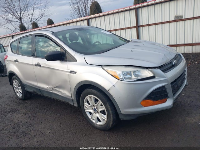 Ford ESCAPE S 2014 1FMCU0F72EUB01378 main image