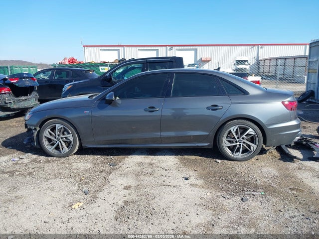 2021 Audi A4 Premium Plus 45 Tfsi S Line Quattro S Tronic მანქანა იყიდება აუქციონზე, vin: WAUEAAF49MN012687, აუქციონის ნომერი: 44282765