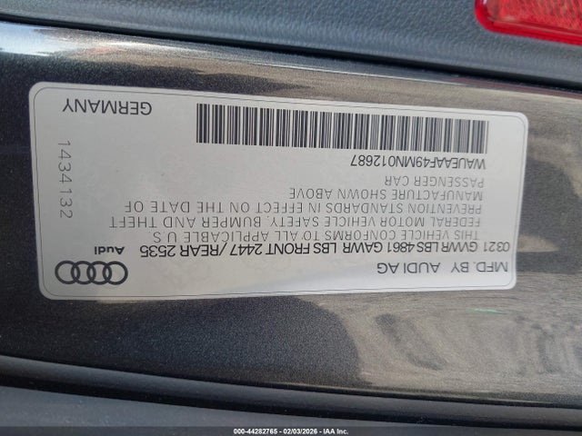 2021 Audi A4 Premium Plus 45 Tfsi S Line Quattro S Tronic მანქანა იყიდება აუქციონზე, vin: WAUEAAF49MN012687, აუქციონის ნომერი: 44282765