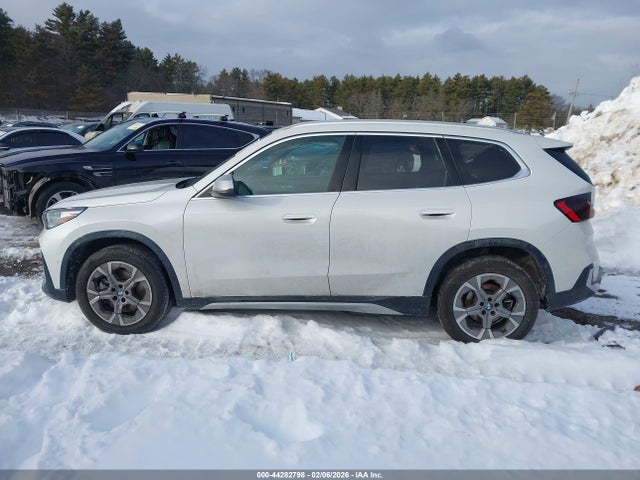 Продаж на аукціоні авто 2024 Bmw X1 Xdrive28i, vin: WBX73EF08R5Z47610, номер лоту: 44282798