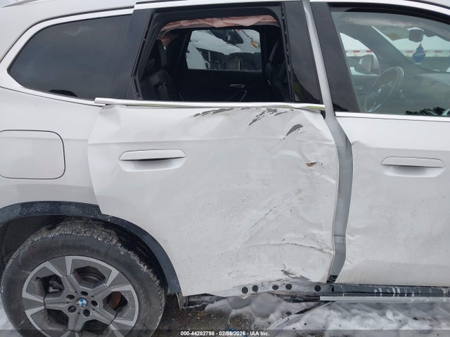 2024 BMW X1 WBX73EF08R5Z47610 Photo 5