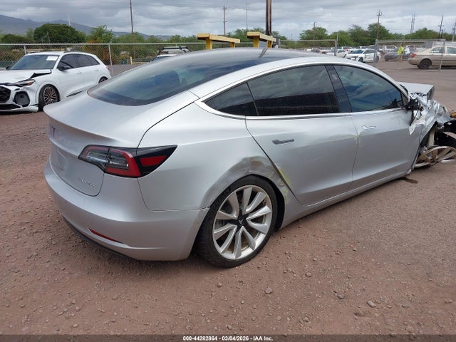 2018 TESLA MODEL 3 5YJ3E1EB2JF054921 Photo 3