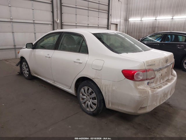2013 TOYOTA COROLLA 2T1BU4EEXDC923624 Photo 2