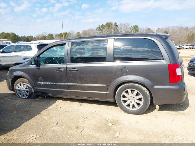 2016 Chrysler Town & Country Touring მანქანა იყიდება აუქციონზე, vin: 2C4RC1BG8GR198454, აუქციონის ნომერი: 44282887