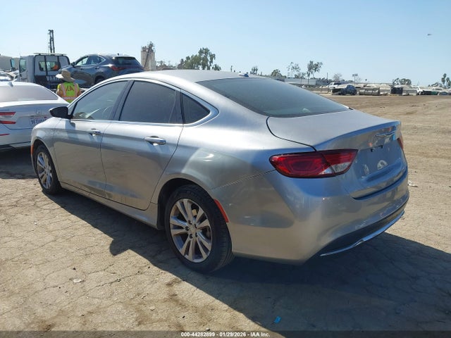 Chrysler 200 Limited 2015 1C3CCCAB9FN624868 Image 3
