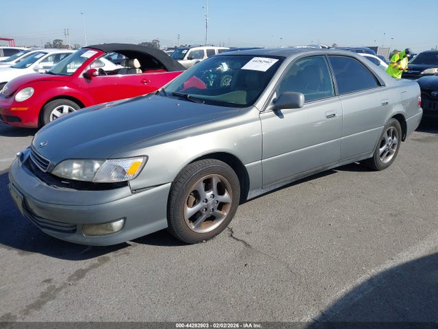 2001 LEXUS ES 300 JT8BF28G210330761 Photo 1