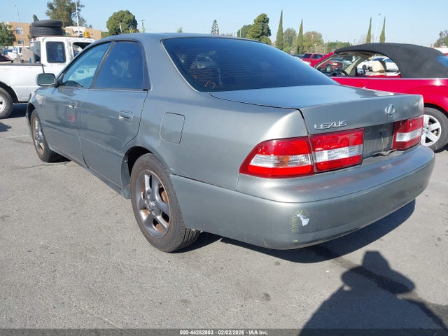 2001 LEXUS ES 300 JT8BF28G210330761 Photo 2