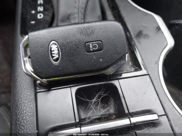 5XXG14J29MG065212 KIA K5 LXS