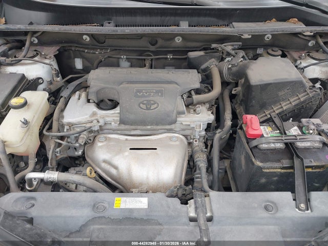 2T3ZFREV3GW290996 Toyota RAV4 LE