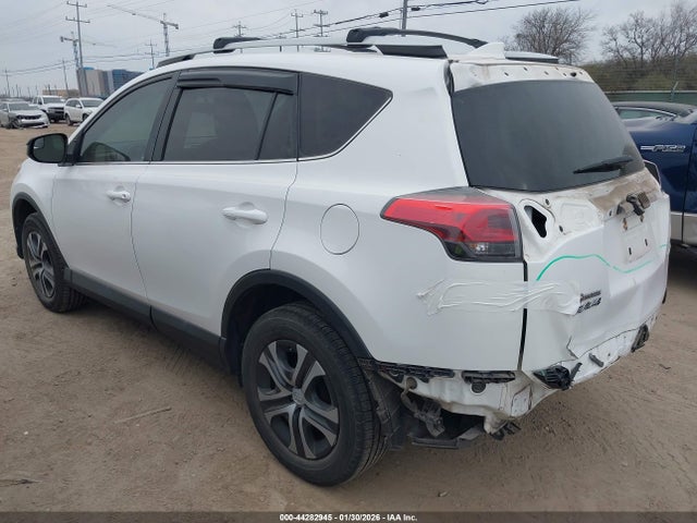 2T3ZFREV3GW290996 Toyota RAV4 LE
