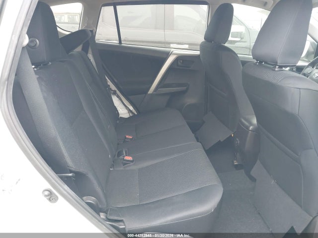 2T3ZFREV3GW290996 Toyota RAV4 LE