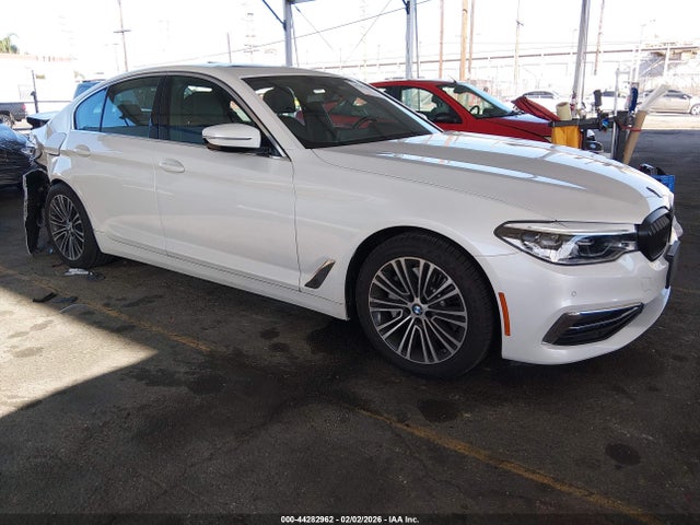 WBAJA5C59KWW31106 BMW 530I