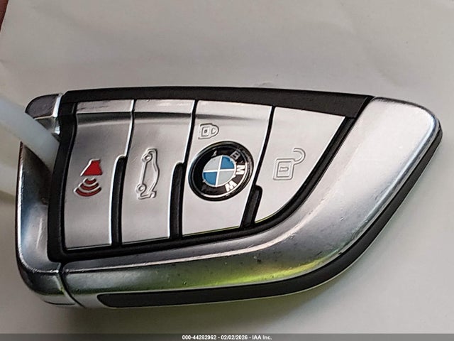 WBAJA5C59KWW31106 BMW 530I