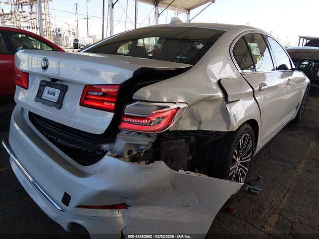 WBAJA5C59KWW31106 BMW 530I
