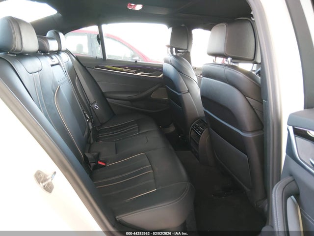 WBAJA5C59KWW31106 BMW 530I