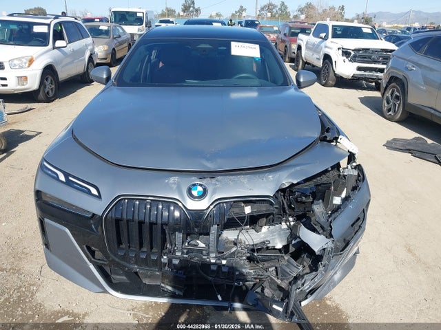 44282968 :رقم المزاد ، WBA23EH00SCV55241 vin ، 2025 Bmw 740i مزاد بيع